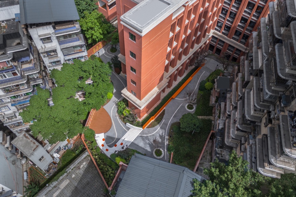 landscape transformation of zhangjiagarden campus bashu secondary school by aofan design