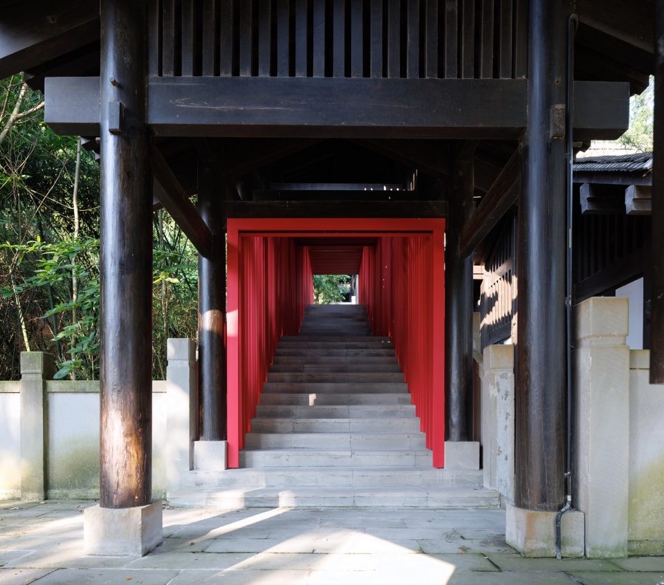 wen weng shrine renovation by un group