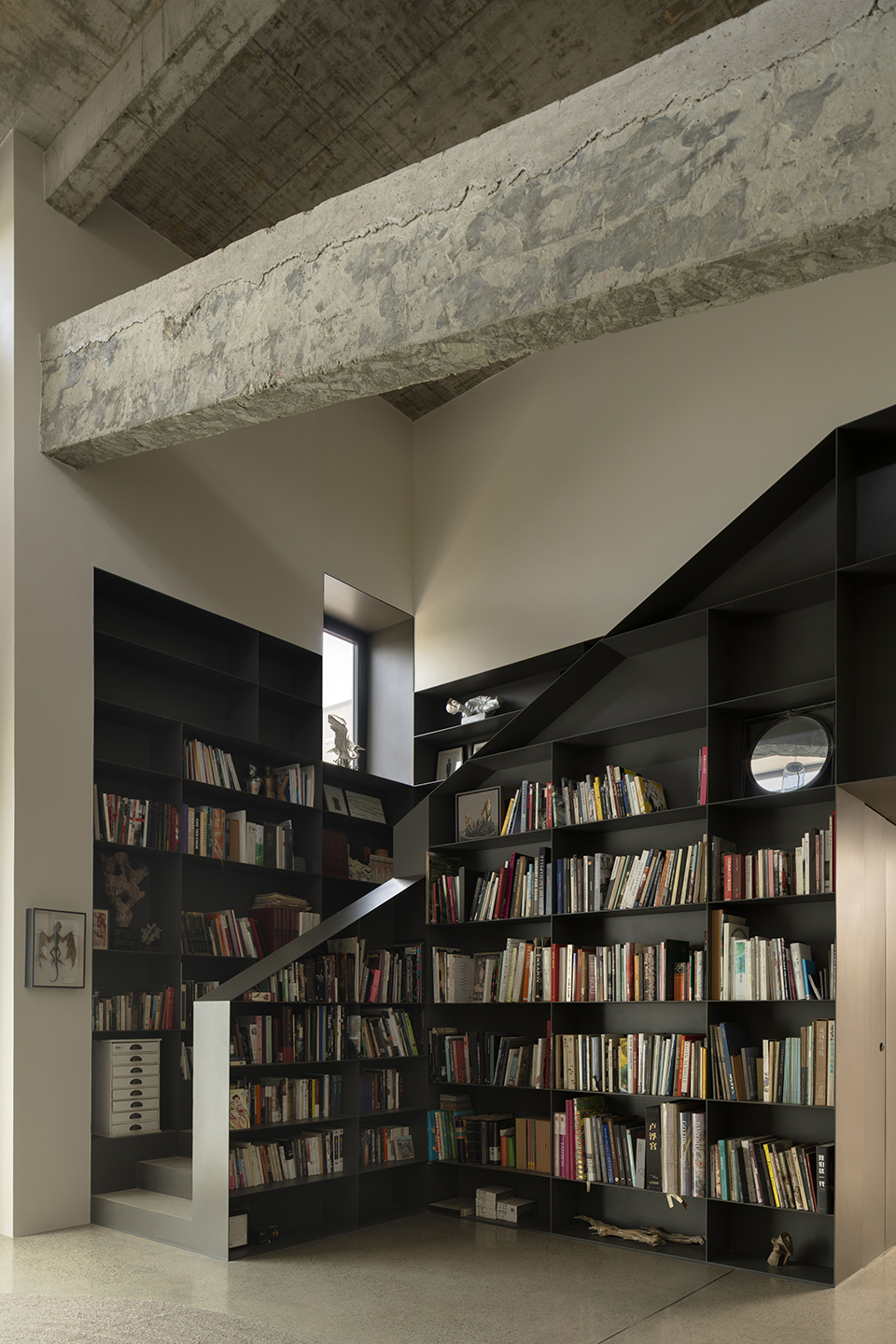 Photo inspiration: Curated Luxury Art Studios In Renovated Industrial Plants Gallery View 49