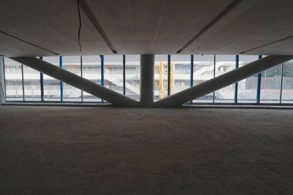 Shenzhen Futian Lvzhou Primary School by CCDI DongXiYing Studio