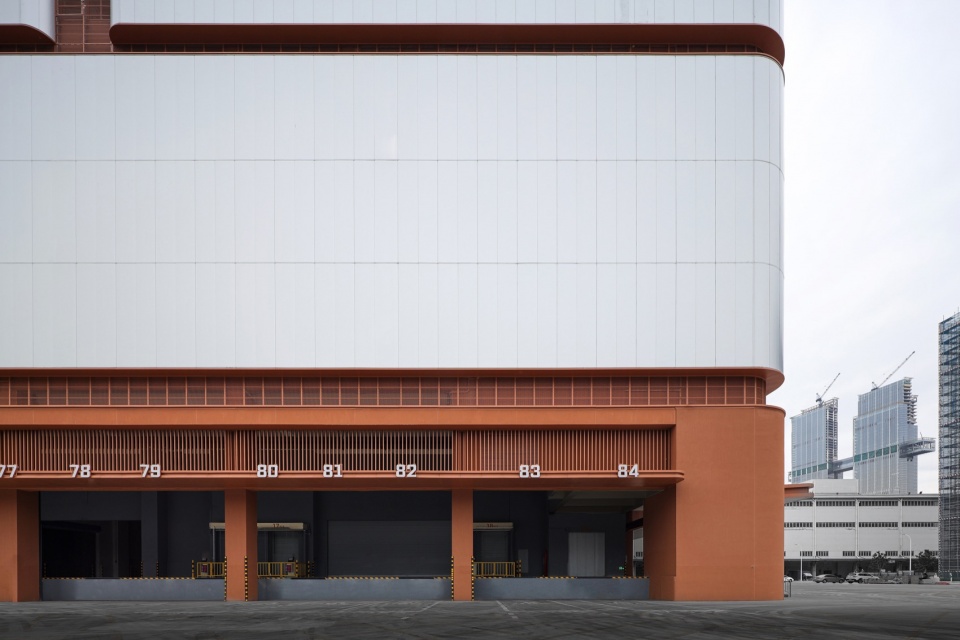 qianhai smart bonded warehouse by architectural design and research institute of scut co ltd
