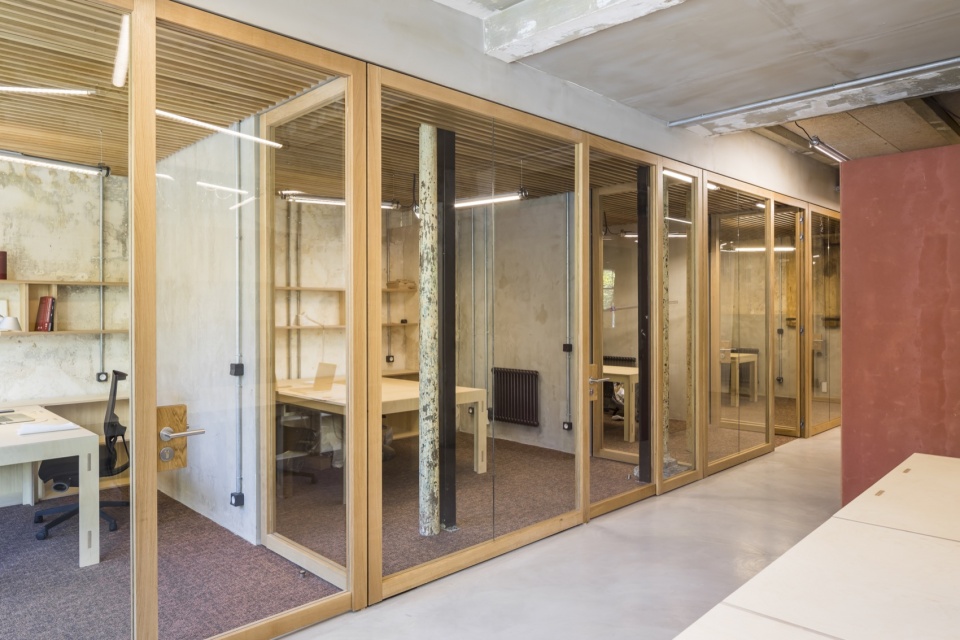 offices in former workshops by nicola spinetto architectes