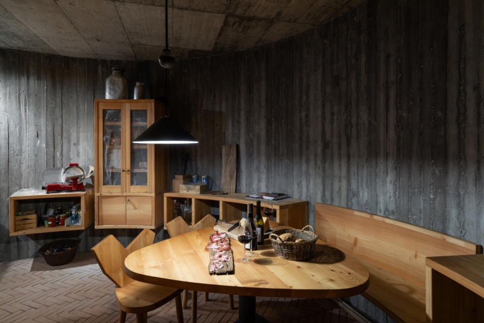 Hometown House by MoDusArchitects