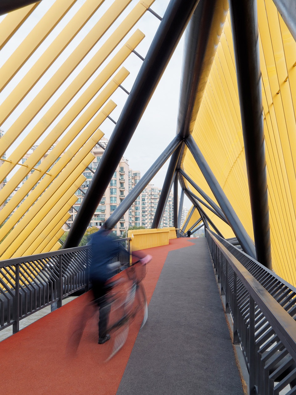 Tassel Bridge Pedestrian Bridge on the North Side of Nanqing Garden Qingpu by Atelier Z temp architects