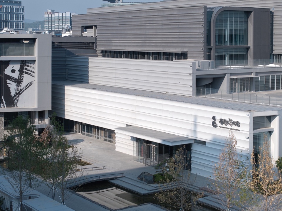 renovation of shandong han meilin art center project by tongyuan design group co ltd
