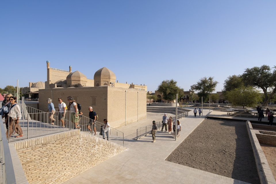 Bukhara Heritage District by waiwai