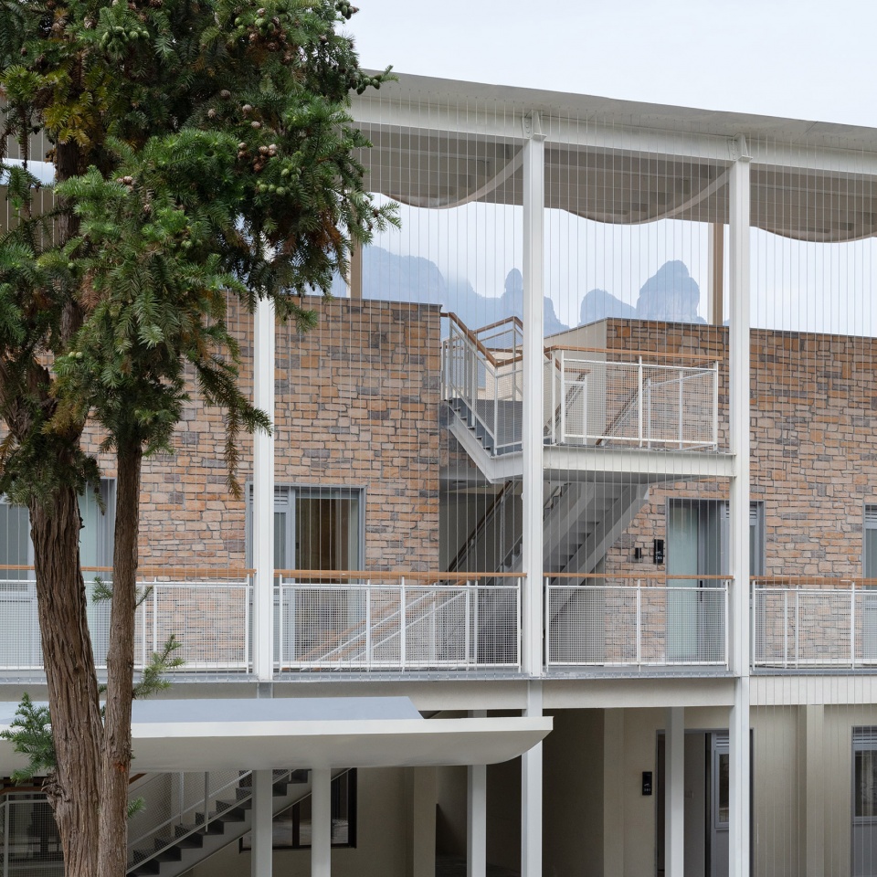 Xianjing Village Qingyi Lodge by HsuDu Architects