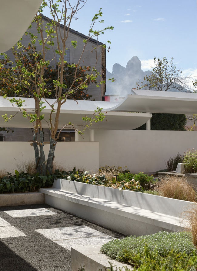 Xianjing Village Qingyi Lodge by HsuDu Architects