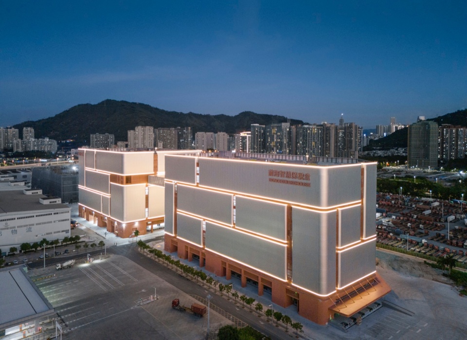 qianhai smart bonded warehouse by architectural design and research institute of scut co ltd