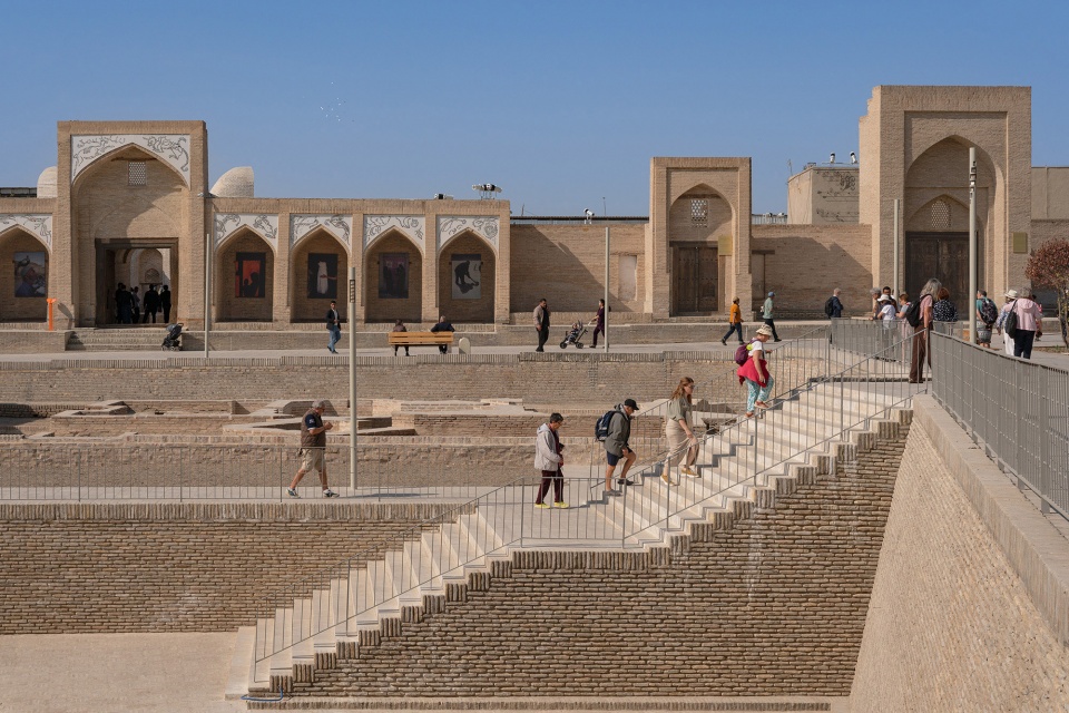 Bukhara Heritage District by waiwai
