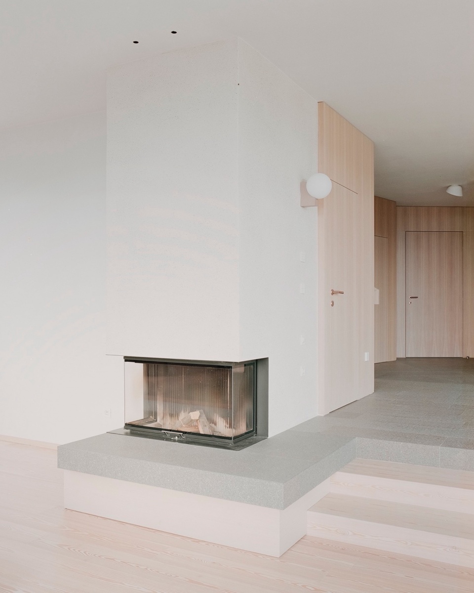Hometown House by MoDusArchitects