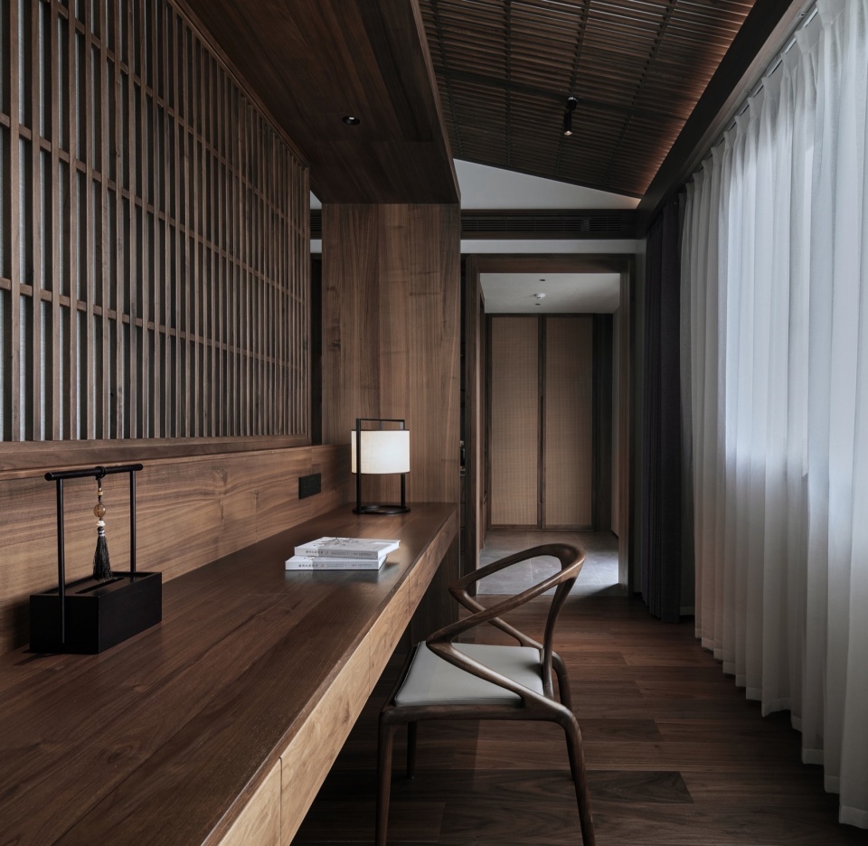 HUANGSHAN MISTYRAIN RESORT HOTEL by SEEKING IN THE DREAM RESTING BY THE WATER