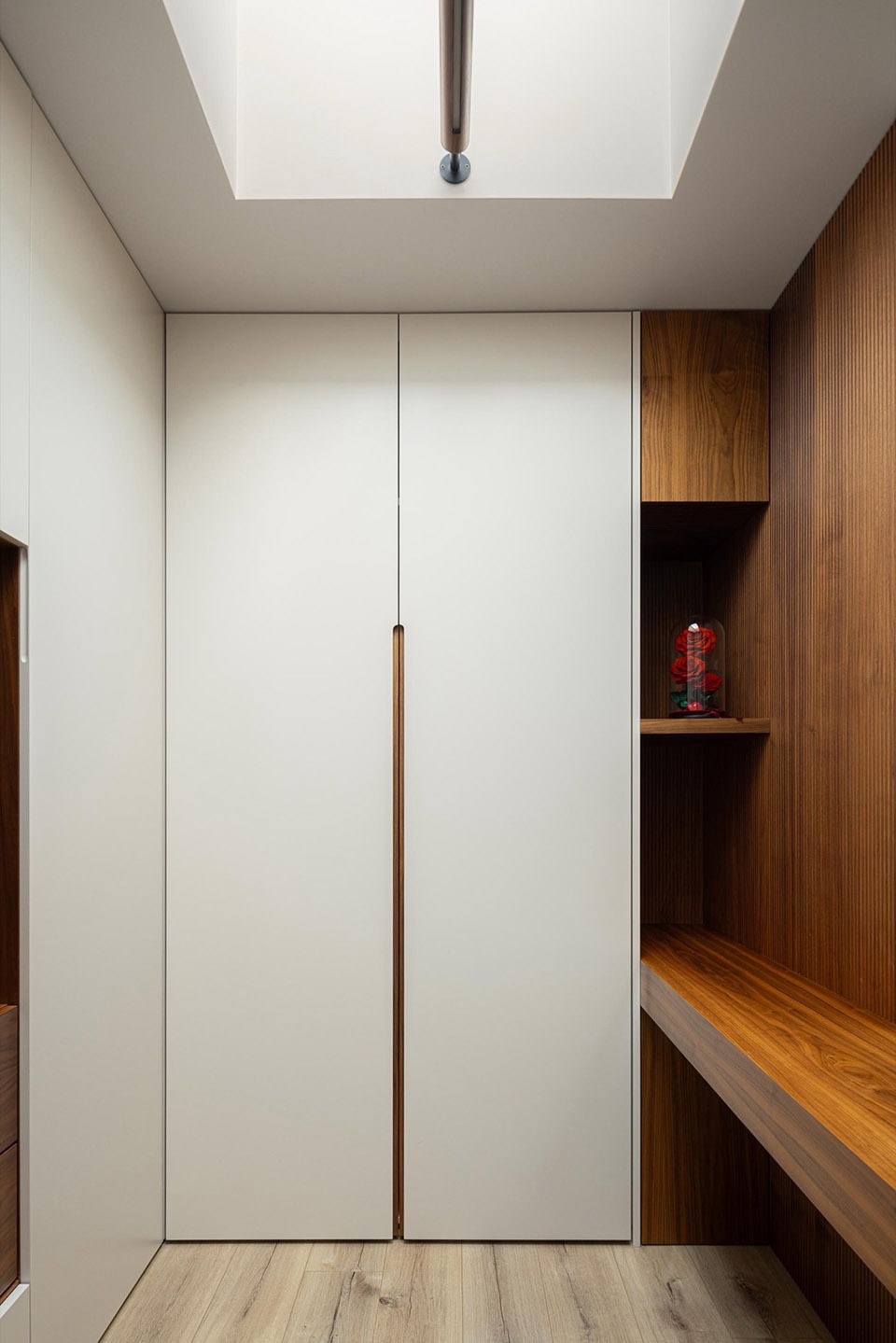 Minimalist White House by Arquitetura501