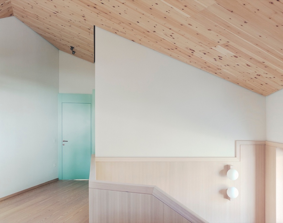 Hometown House by MoDusArchitects