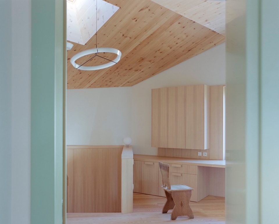Hometown House by MoDusArchitects