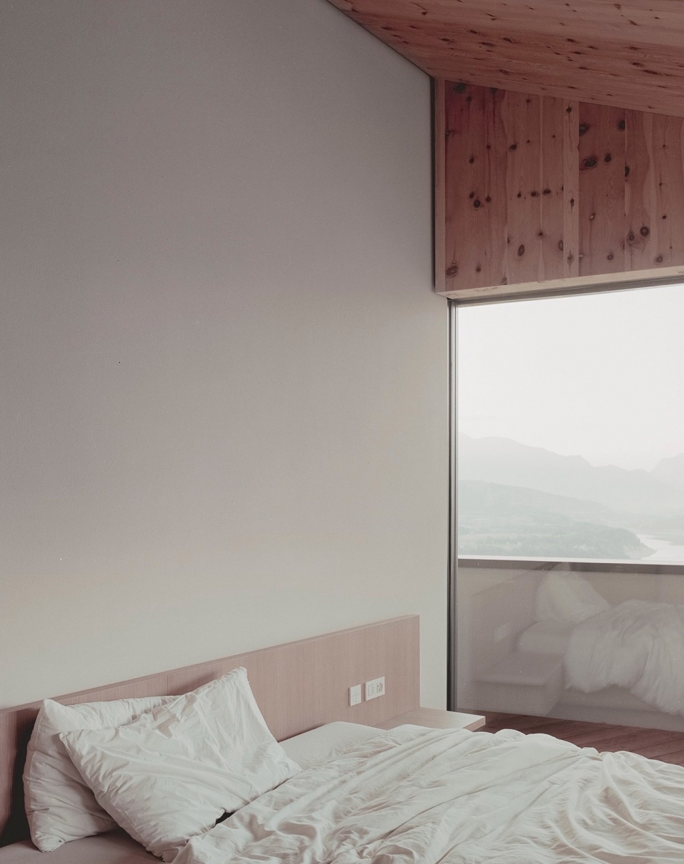 Hometown House by MoDusArchitects k63