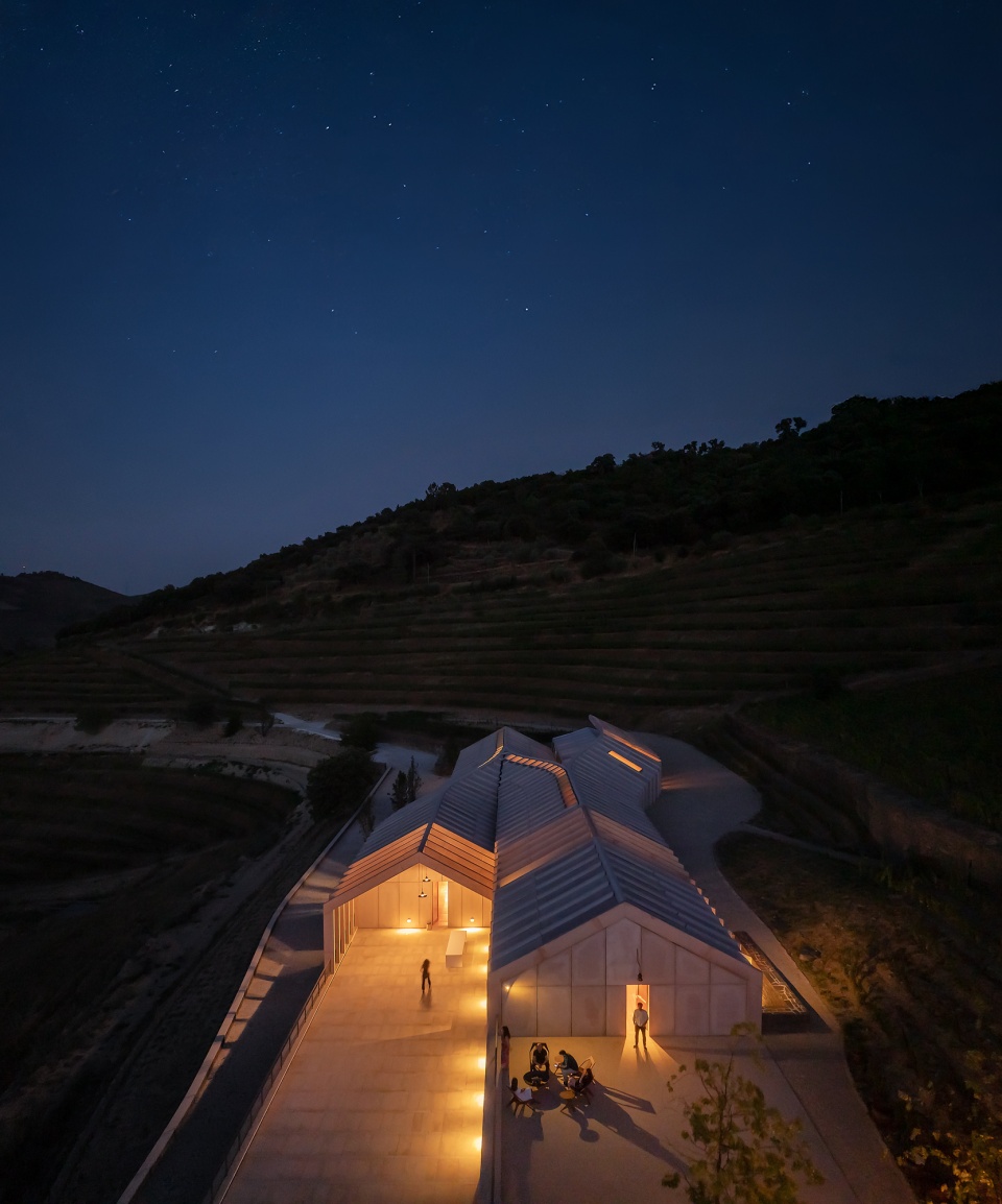 Quinta de Adorigo Winery Atelier Sergio Rebelo