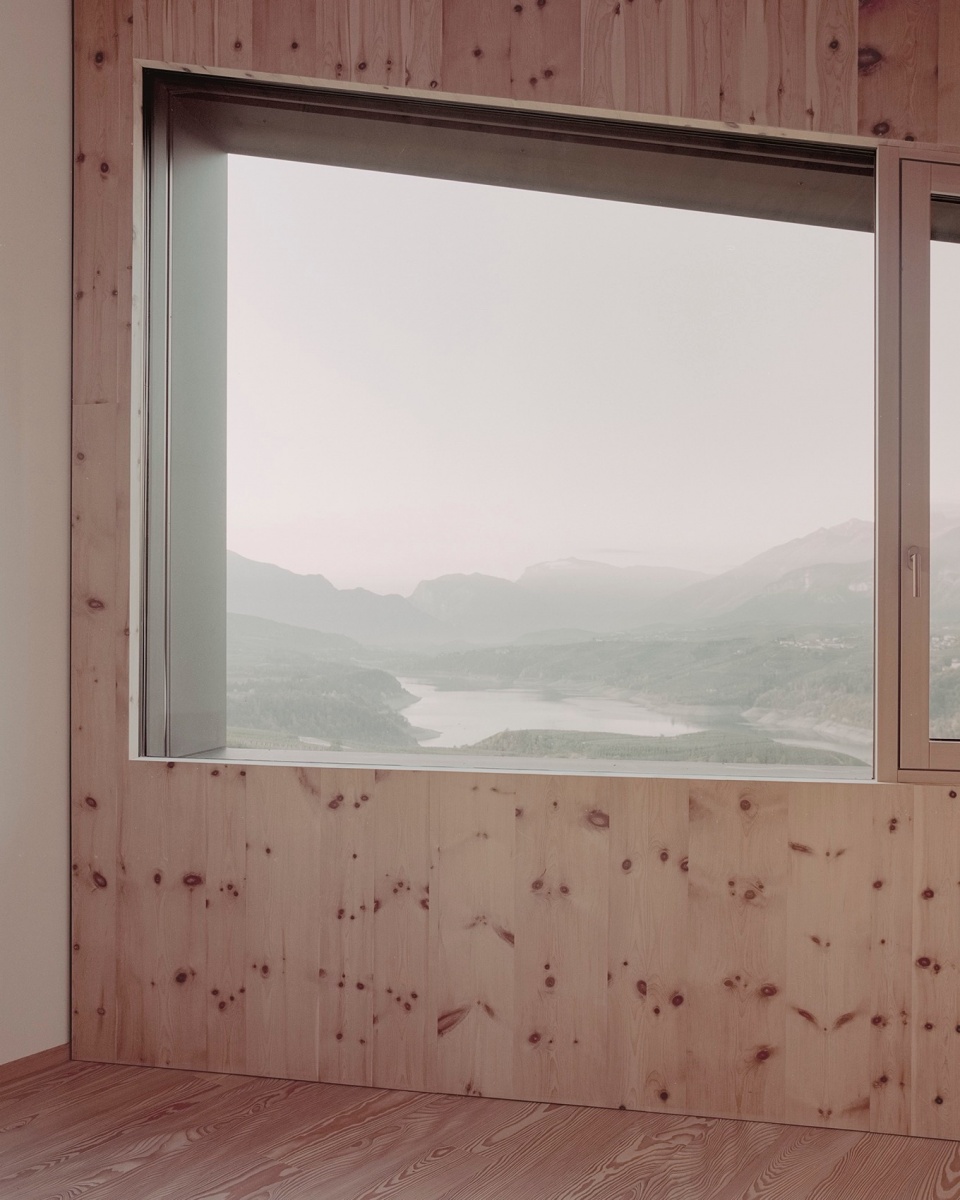 Hometown House by MoDusArchitects