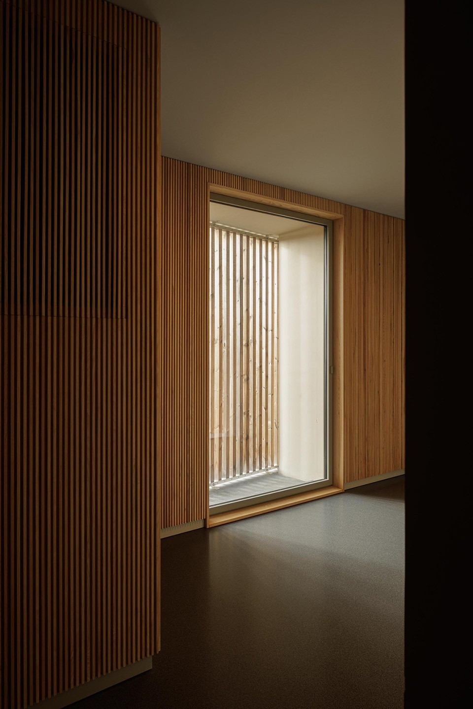 ERNESTO DO CANTO by BOX arquitectos