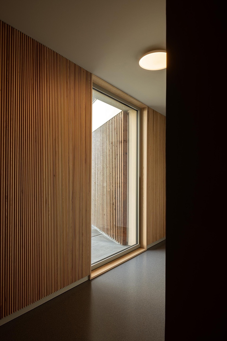 ERNESTO DO CANTO by BOX arquitectos