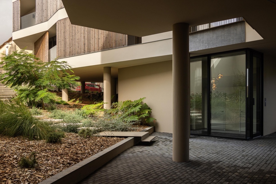 ERNESTO DO CANTO by BOX arquitectos