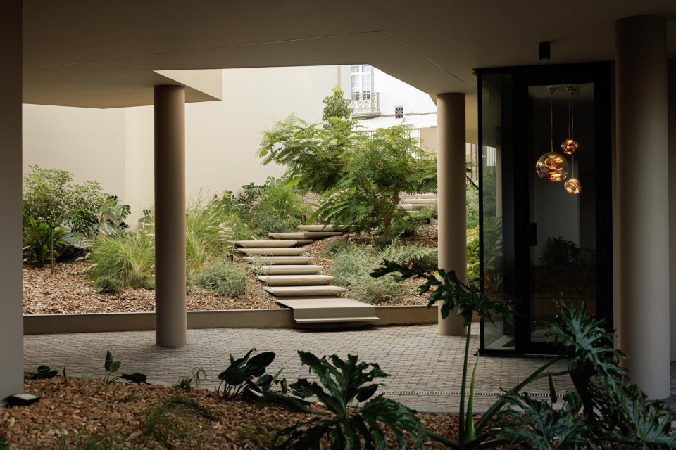 ERNESTO DO CANTO by BOX arquitectos