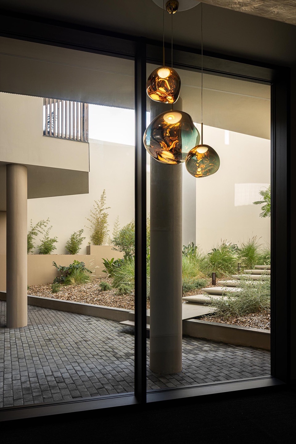 ERNESTO DO CANTO by BOX arquitectos