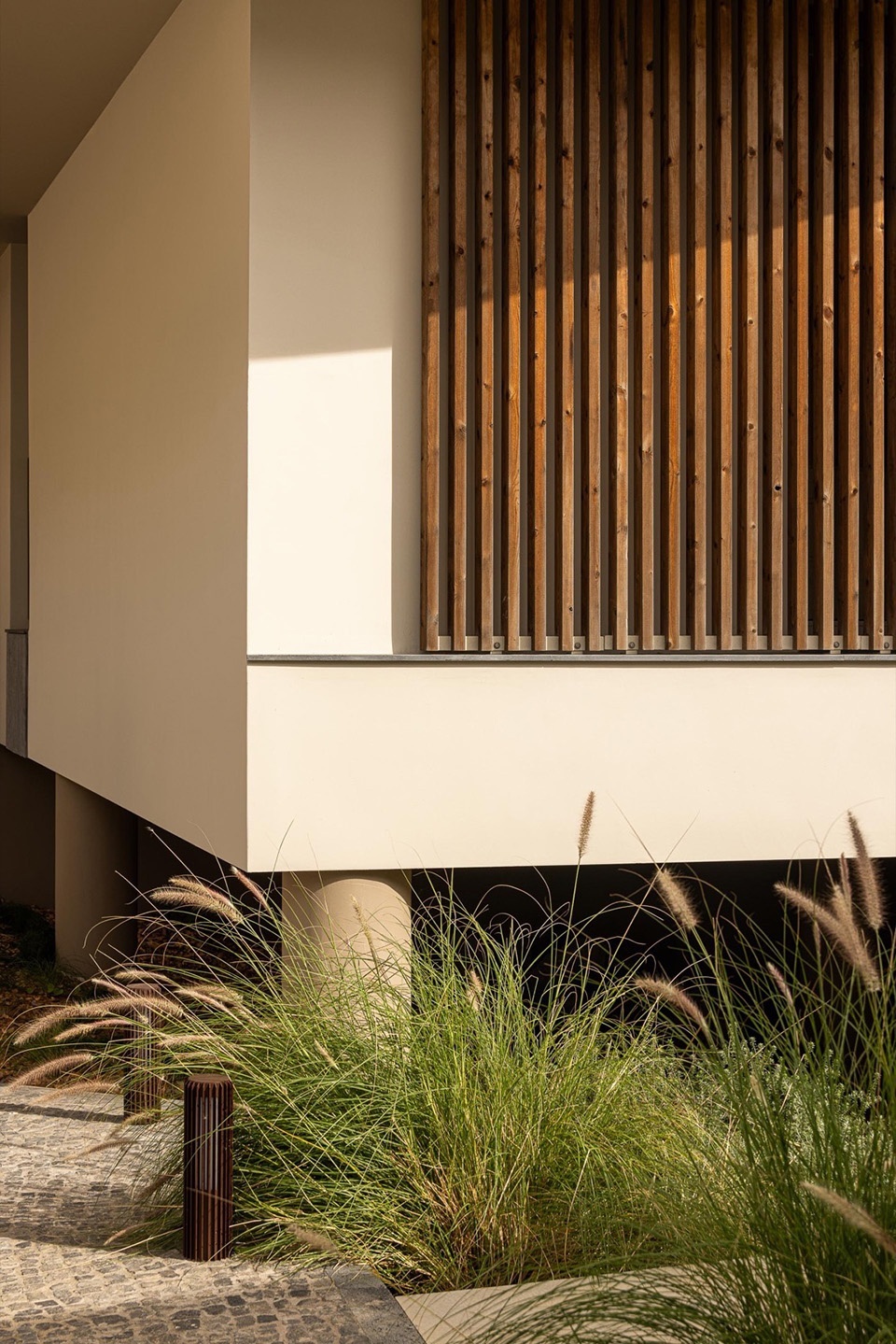 ERNESTO DO CANTO by BOX arquitectos