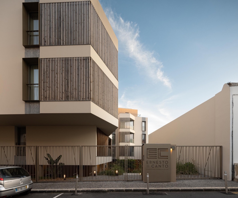 ERNESTO DO CANTO by BOX arquitectos