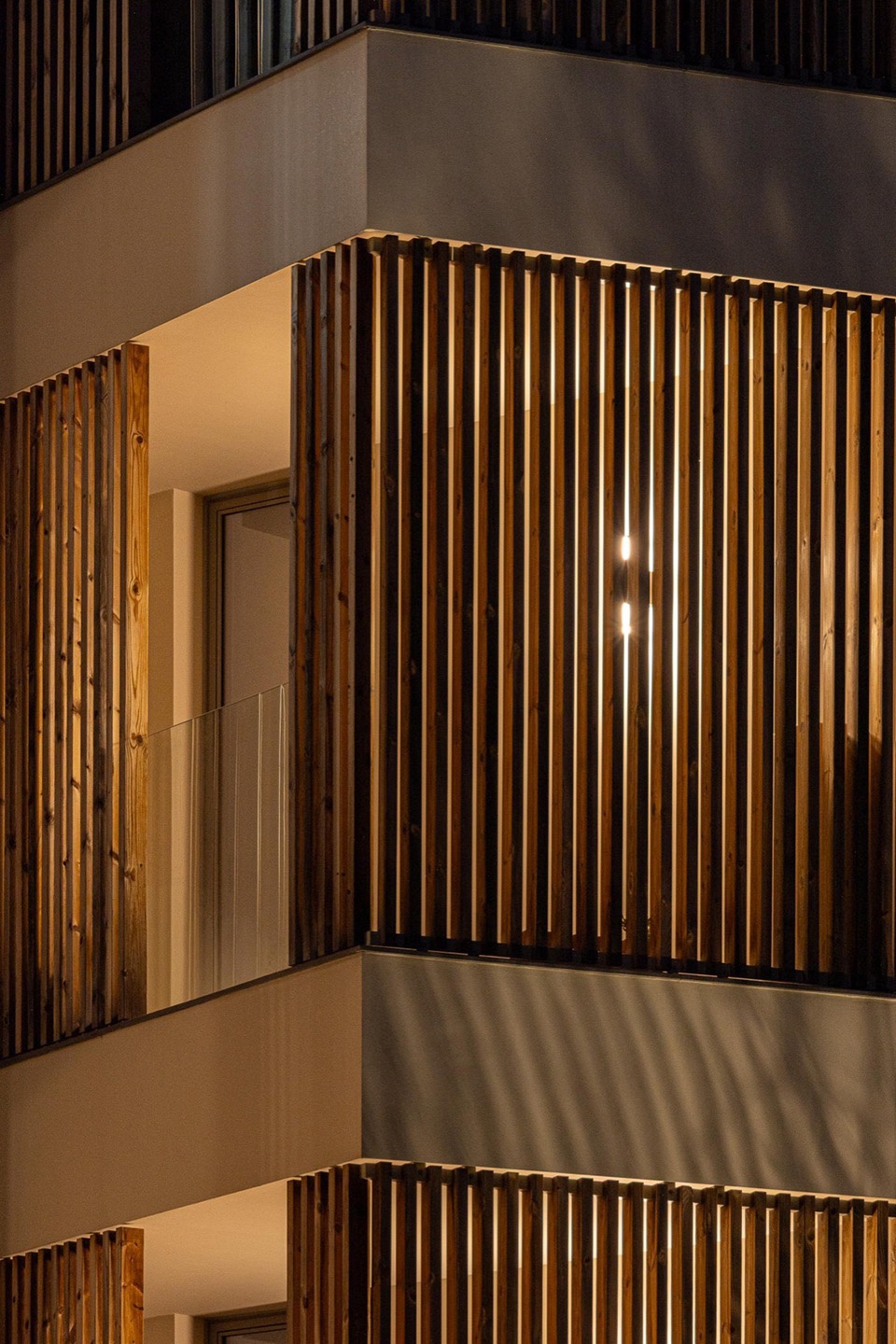 ERNESTO DO CANTO by BOX arquitectos
