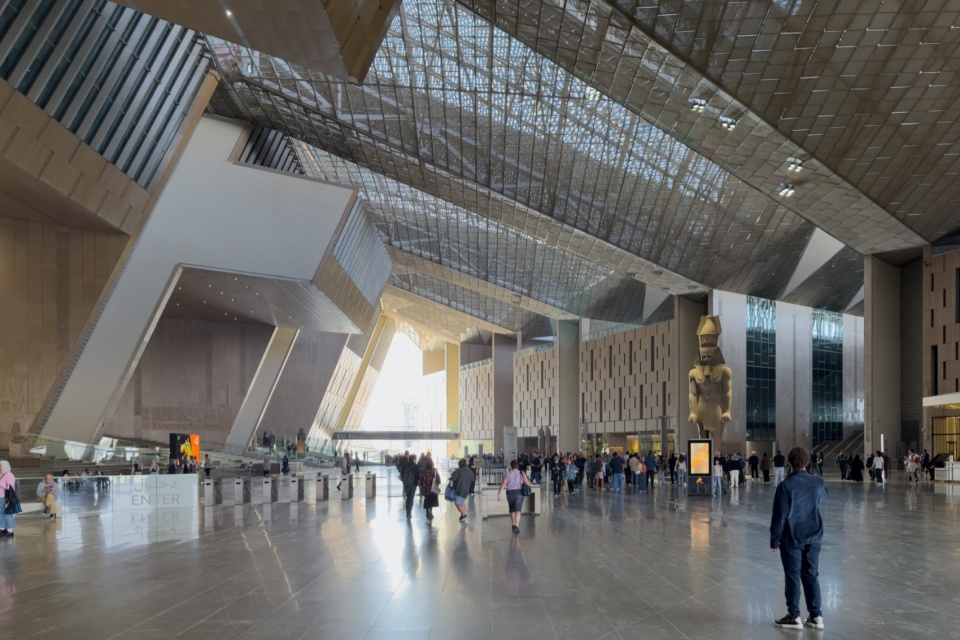 grand egyptian museum by heneghan peng architects