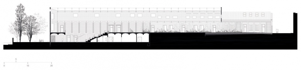 Longitudinal section © Harquitectes