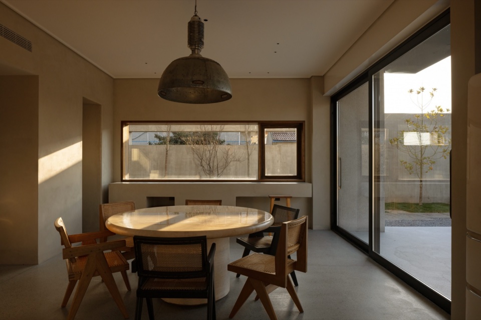 east courtyard by benzhe architecture design