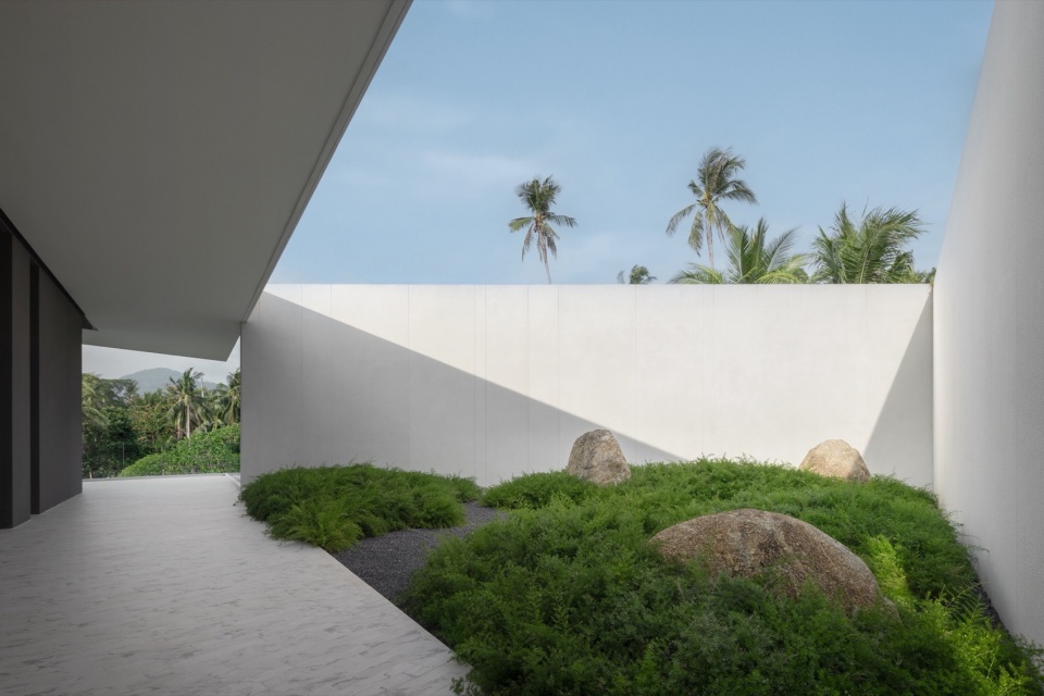 villa zai phuket by idin architects