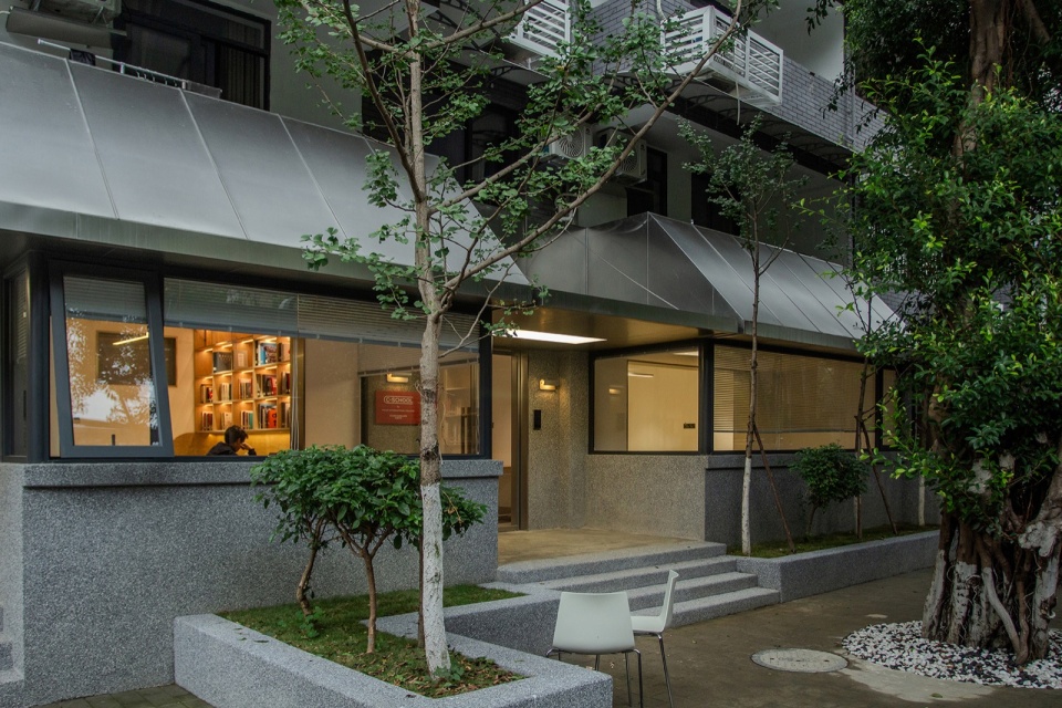 C SCHOOL