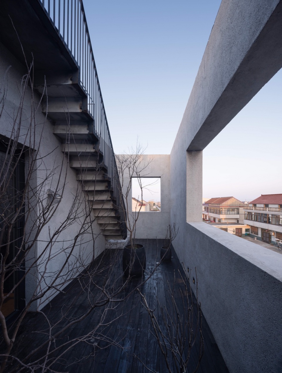 east courtyard by benzhe architecture design