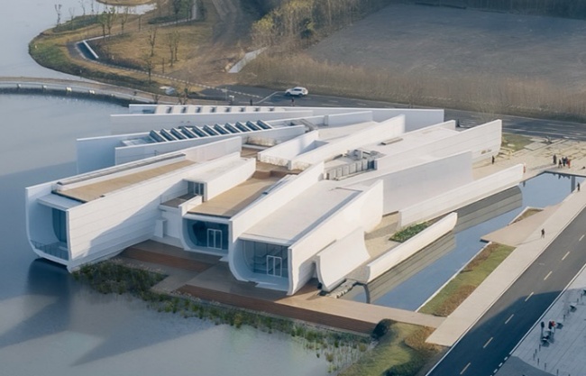 Chenhu Wetland Art Center by Trace Architecture Office (TAO)