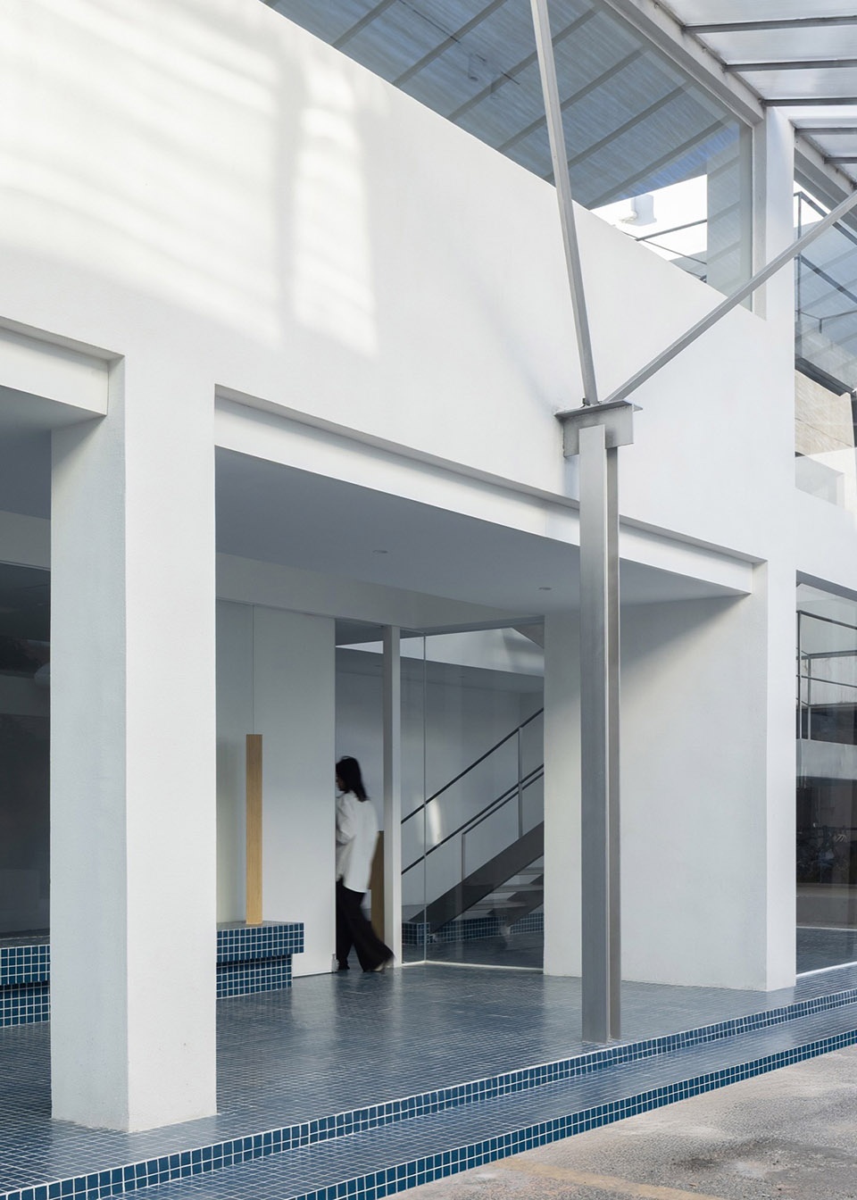Heyi office by DEPARTURE DESIGN STUDIO