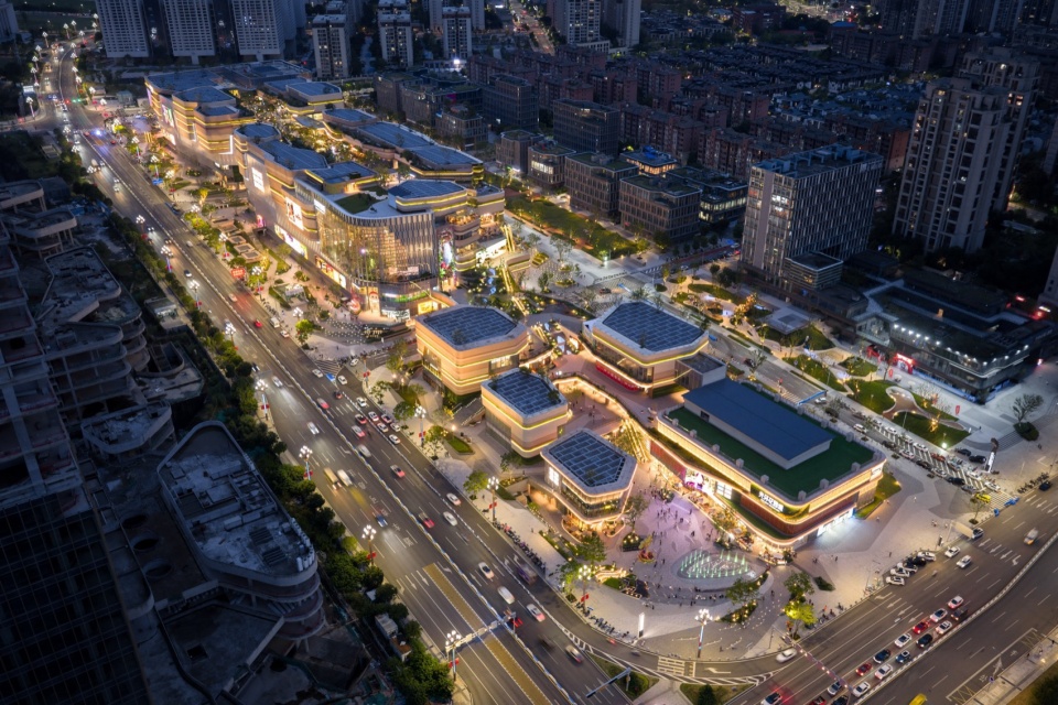 The Ring Garden City Commercial Complex Chongqing by WTD