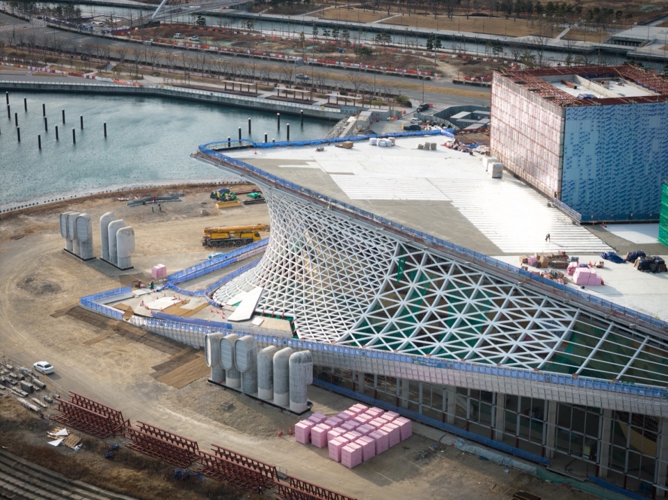 Busan Opera House by Snohetta