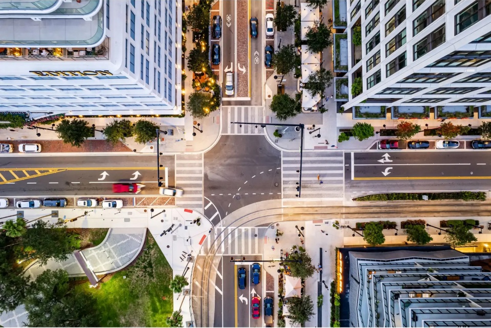 2025 asla urban design award of honor water street tampas continuous canopy reed hilderbrand