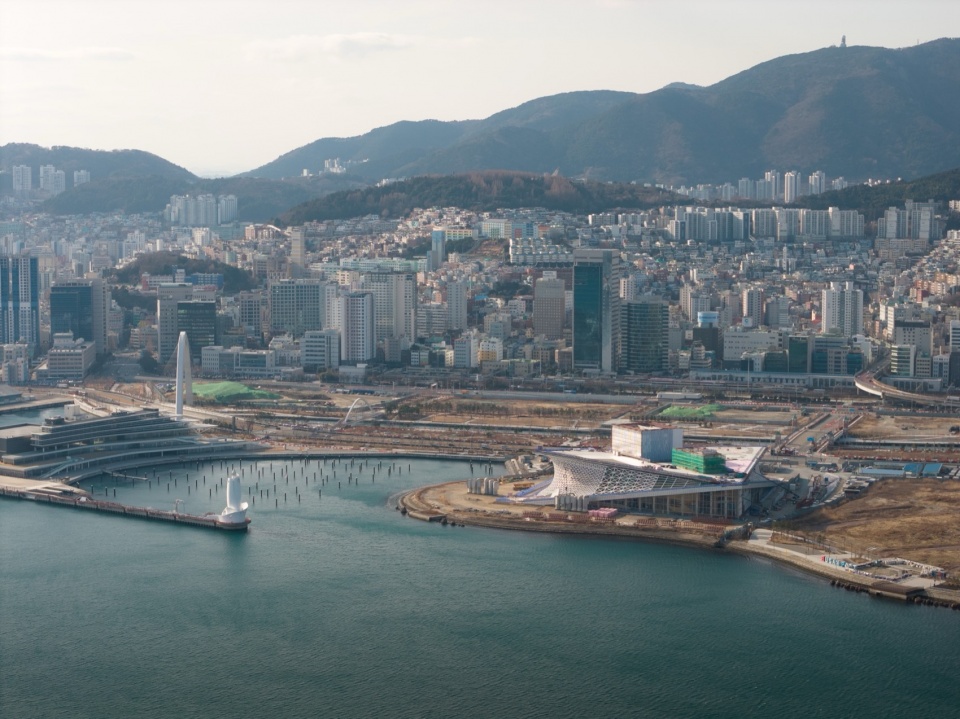 Busan Opera House by Snohetta