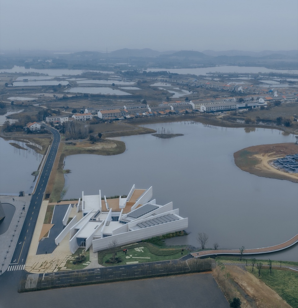 Chenhu Wetland Art Center by Trace Architecture Office