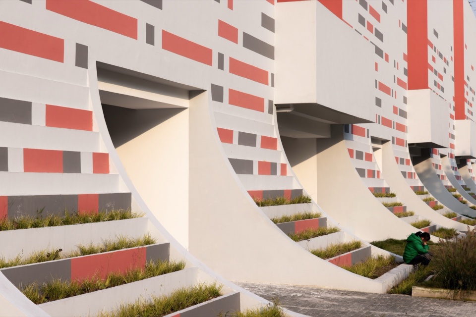 Li Xuerui Public Fitness Center by Welive Architects