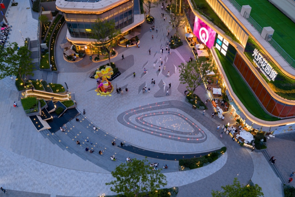 The Ring Garden City Commercial Complex Chongqing by WTD
