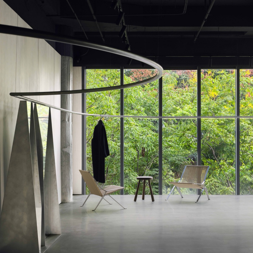 YEARLY PLAN Shanghai Showroom by SHISUO Design