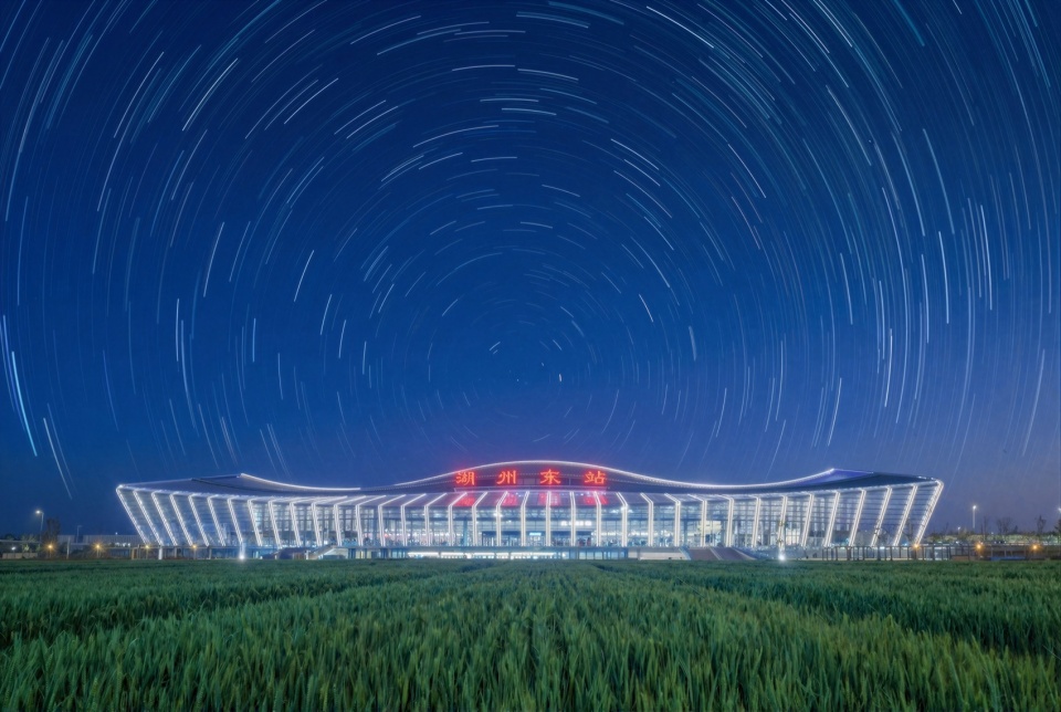 huzhou east station by central south architectural design institute co ltd