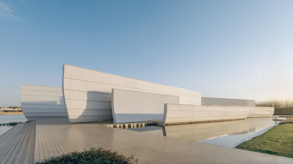 Chenhu Wetland Art Center by Trace Architecture Office