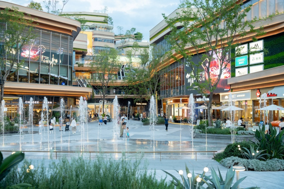 The Ring Garden City Commercial Complex Chongqing by WTD