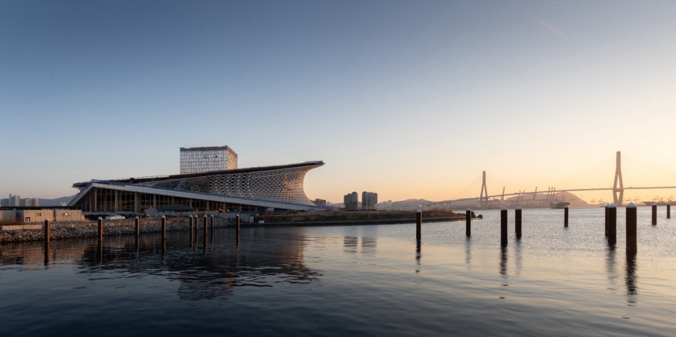 Busan Opera House by Snohetta